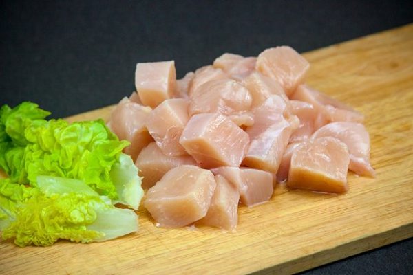 POLLO PECHUGA CUBO  400 GRS DP